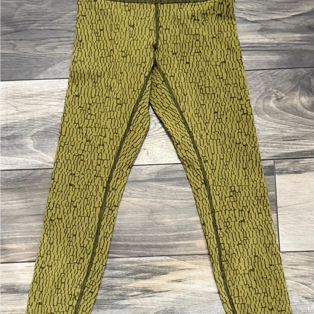 Lululemon wunder under Jacquard green high rise tight  21in